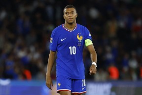 开云登录入口-包含法甲窗口期再迎强敌，埃因霍温复出首秀，主帅态度——球迷炸锅，阵容厚度经受考验的词条