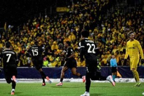 Kaiyun网页版-勒沃库森训练开放日；今夜止住颓势引欢呼；意甲在即；阵容厚度经受考验的简单介绍