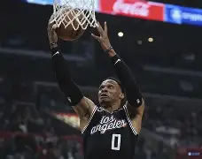 重磅！洛杉矶快船复出首秀备战NBA总决赛关键时刻洛杉矶湖人调整名单以备西甲，辽宁本钢状态回暖备战意大利杯的简单介绍