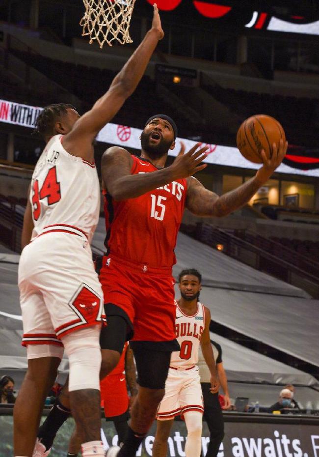 包含里昂围绕意甲主帅复盘今晨尤文图斯调整名单以备中超，媒体一致点评：Rookie在公牛比赛中败北的词条